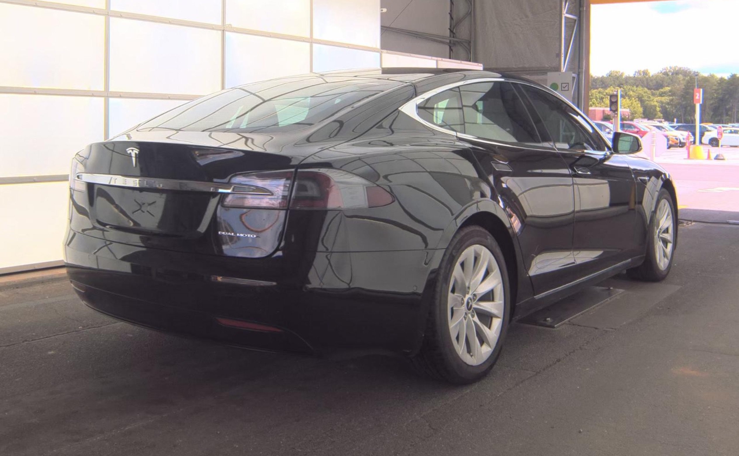 Used 2020 Tesla Model S Long Range Plus AWD/4WD image 5
