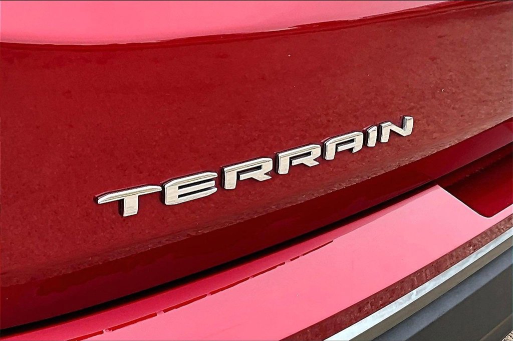Used 2024 GMC Terrain AT4 w/ Infotainment Package II image 33