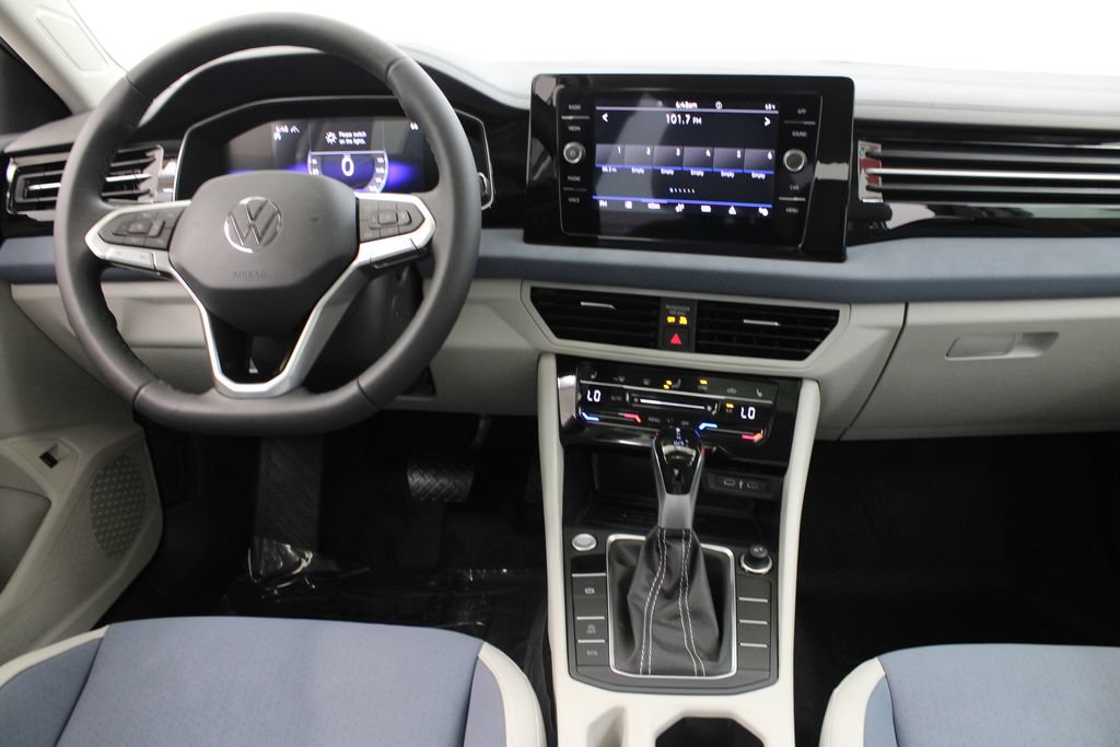 New 2026 Volkswagen Jetta SE FWD image 9