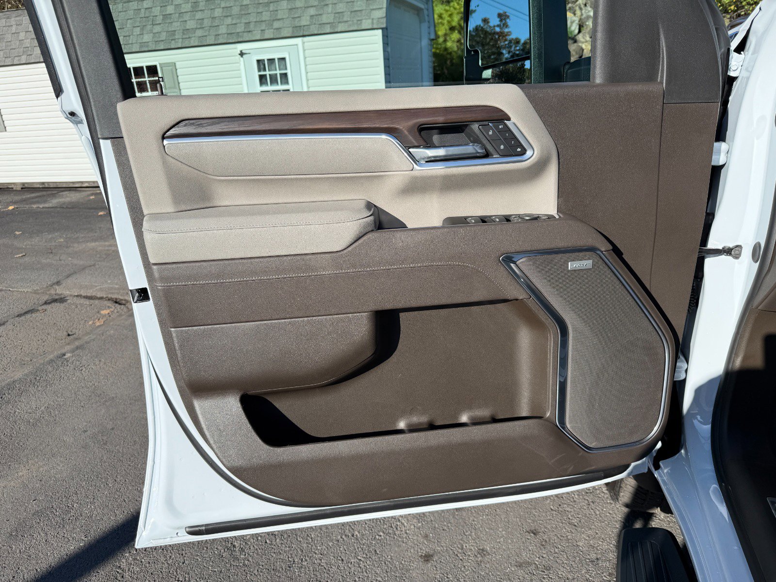 New 2026 GMC Sierra 2500 SLT w/ SLT Premium Package image 15