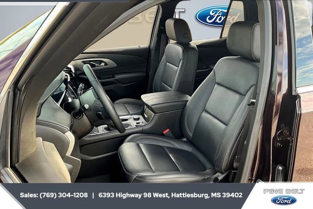 Used 2023 Chevrolet Traverse LT w/ LT Premium Package image 18