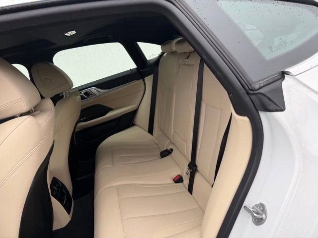 Used 2025 BMW i4 xDrive40i w/ Premium Package AWD/4WD image 11