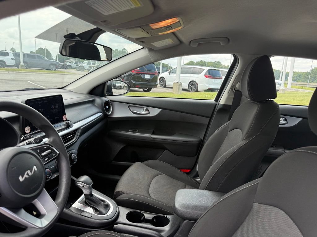 Used 2024 Kia Forte LXS FWD image 21
