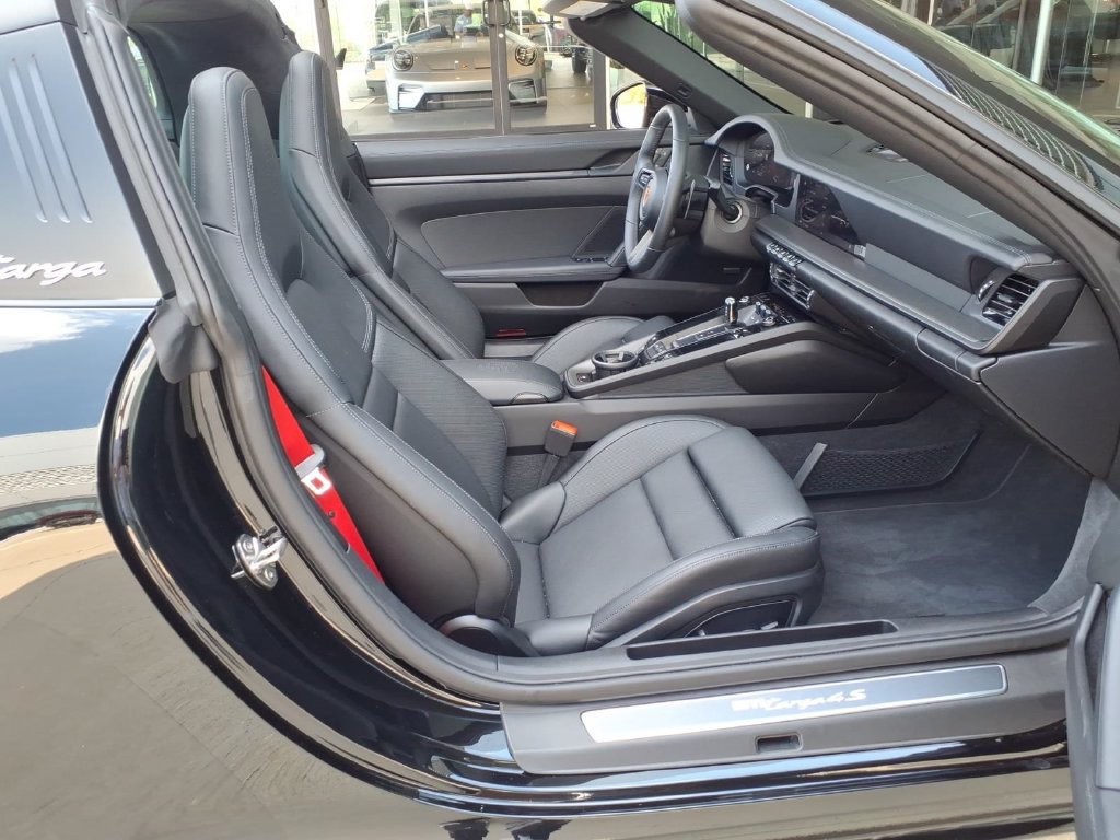 Certified 2026 Porsche 911 Targa 4S AWD/4WD image 17
