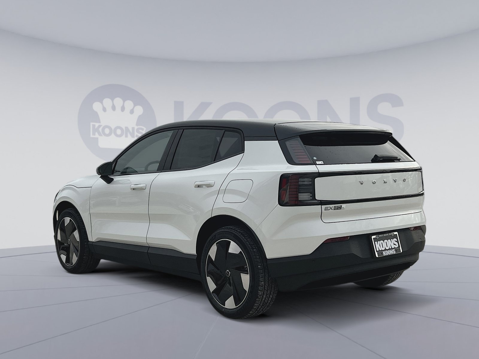 New 2026 Volvo EX30 Plus w/ Protection Package Premier AWD/4WD image 4