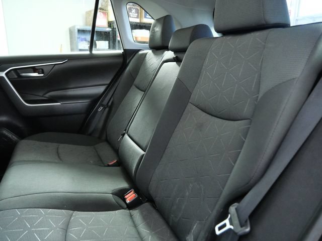 Used 2022 Toyota RAV4 XLE w/ Convenience Package AWD/4WD image 13