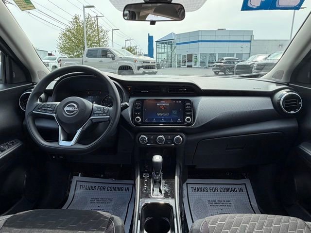 Used 2024 Nissan Kicks SV FWD image 4
