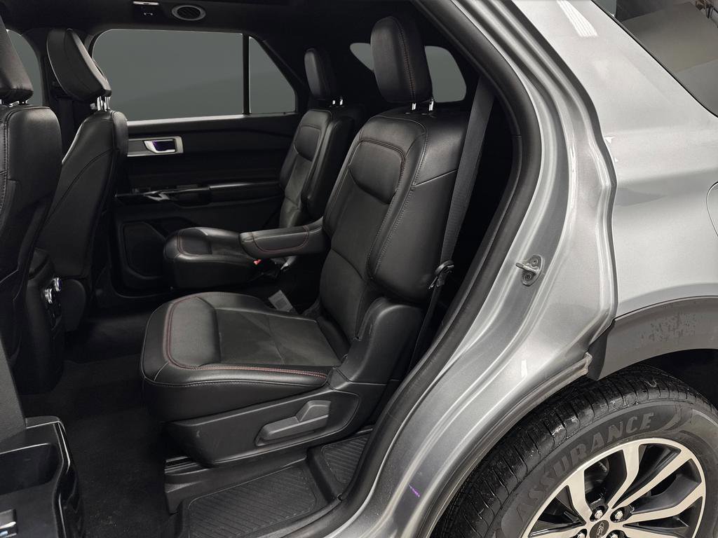 Used 2023 Ford Explorer ST-Line image 30