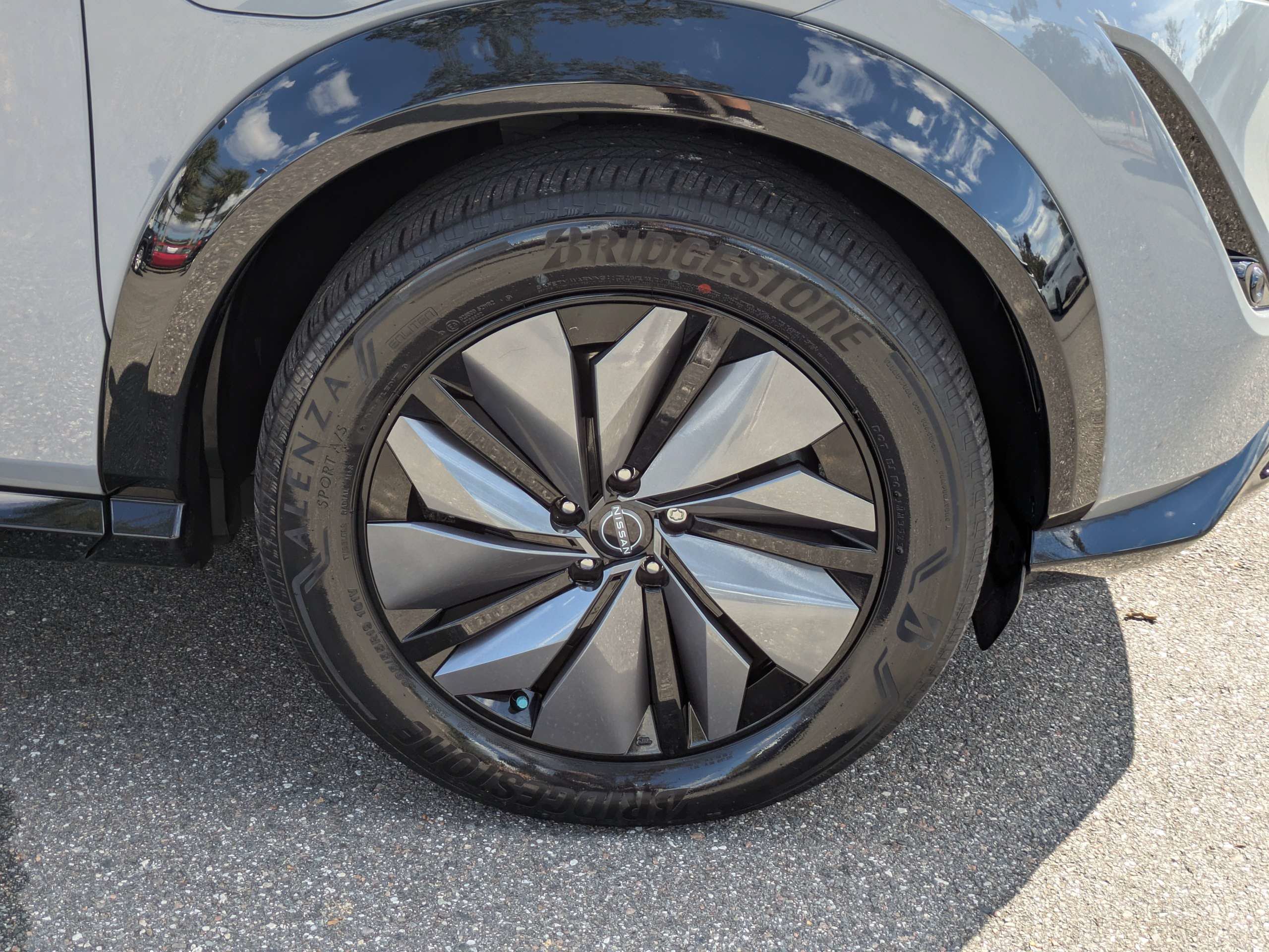 Certified 2024 Nissan Ariya AWD image 11