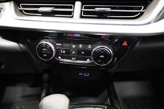 Used 2025 Chevrolet Trax LT w/ Driver Confidence Package FWD image 18