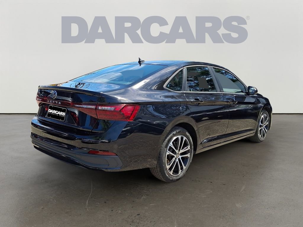 Used 2025 Volkswagen Jetta Sport FWD image 6