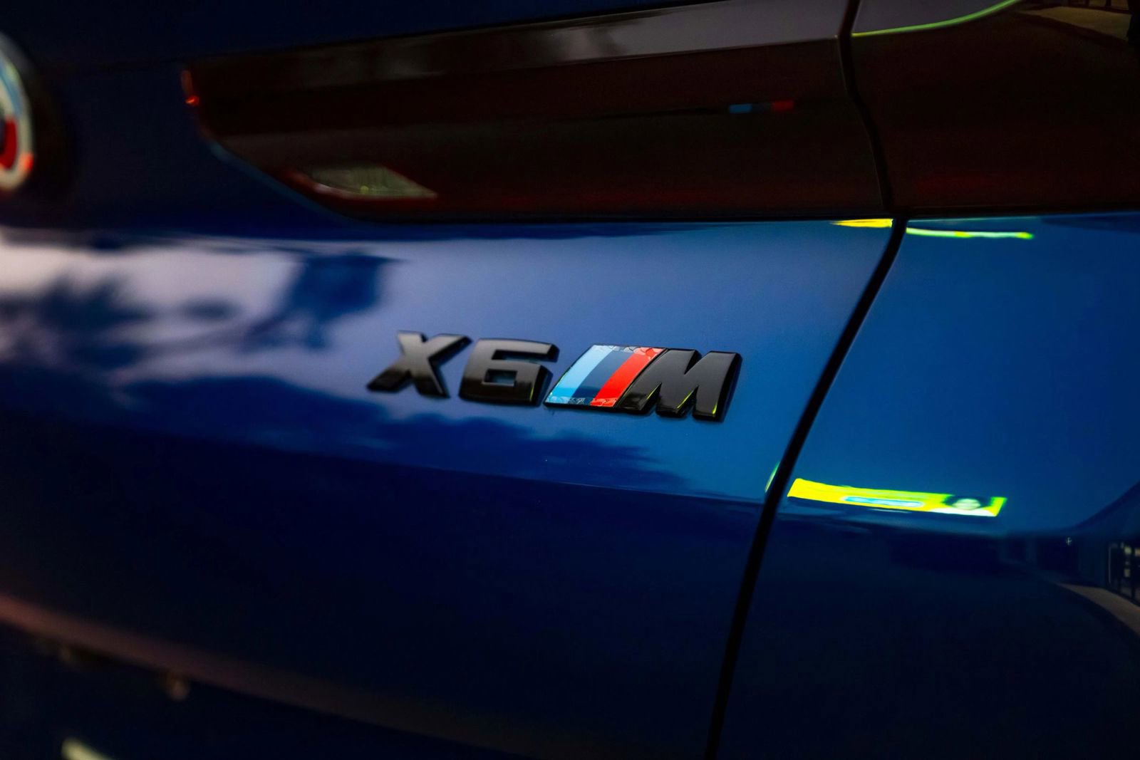 Used 2023 BMW X6 M w/ Executive Package image 24