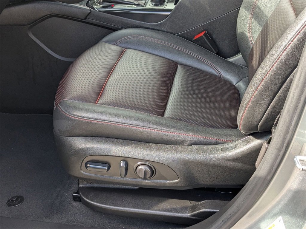 Used 2025 Chevrolet Blazer RS image 23