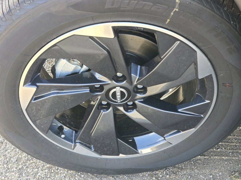 New 2026 Nissan Rogue SV w/ SV Premium Package image 18