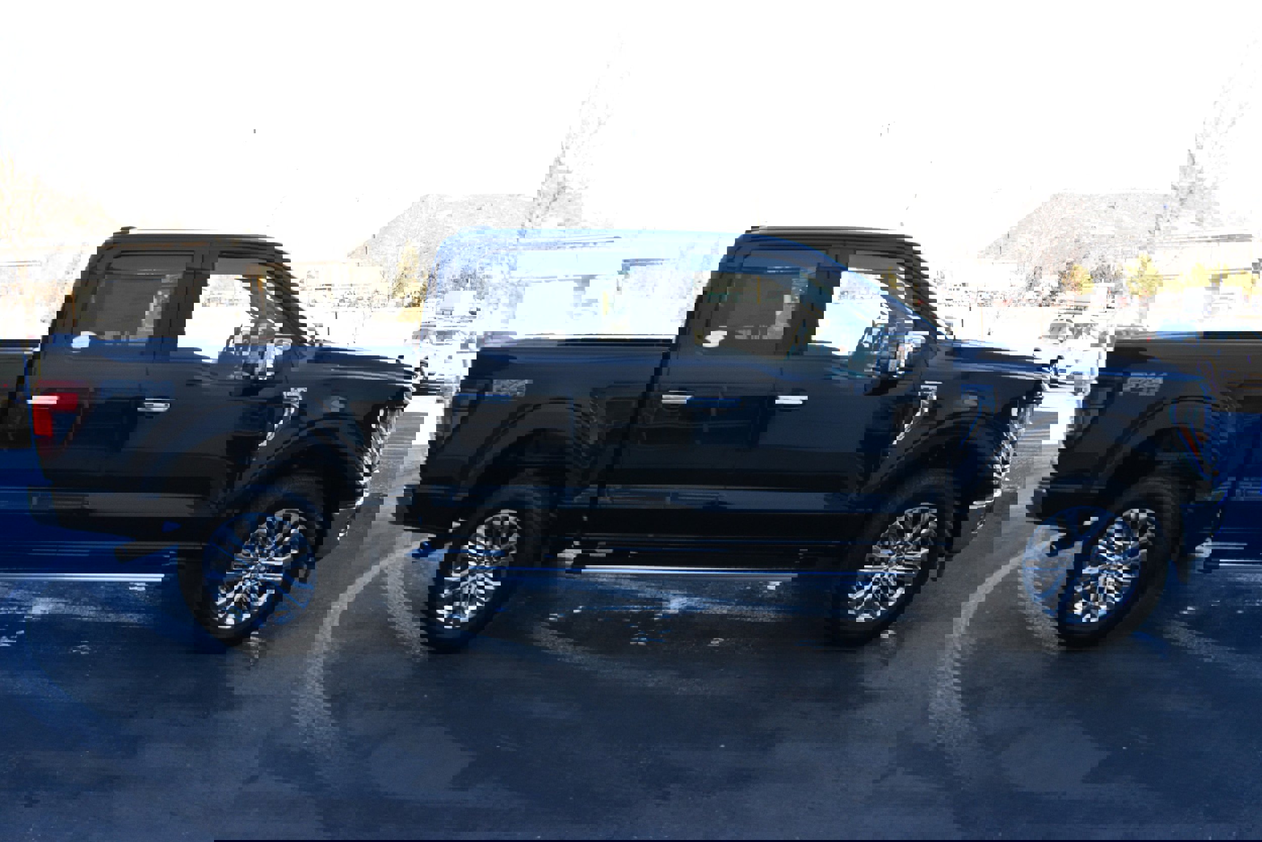 New 2025 Ford F150 XLT w/ Equipment Group 303A High image 5