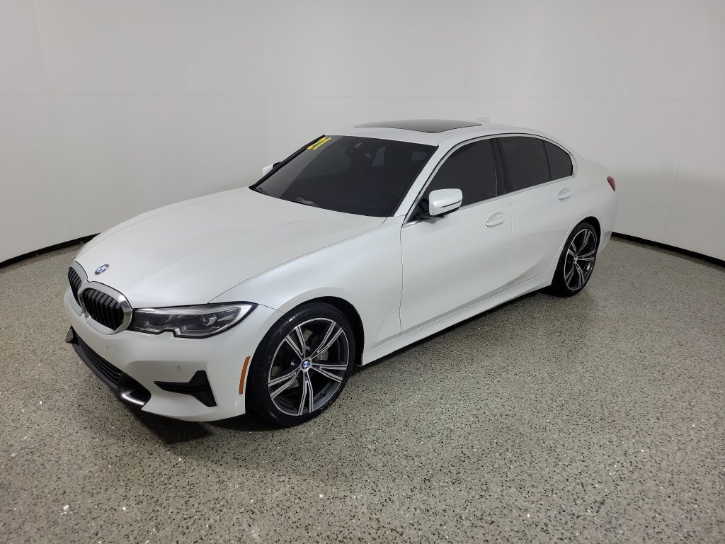 Used 2021 BMW 330i Sedan w/ Convenience Package RWD image 2