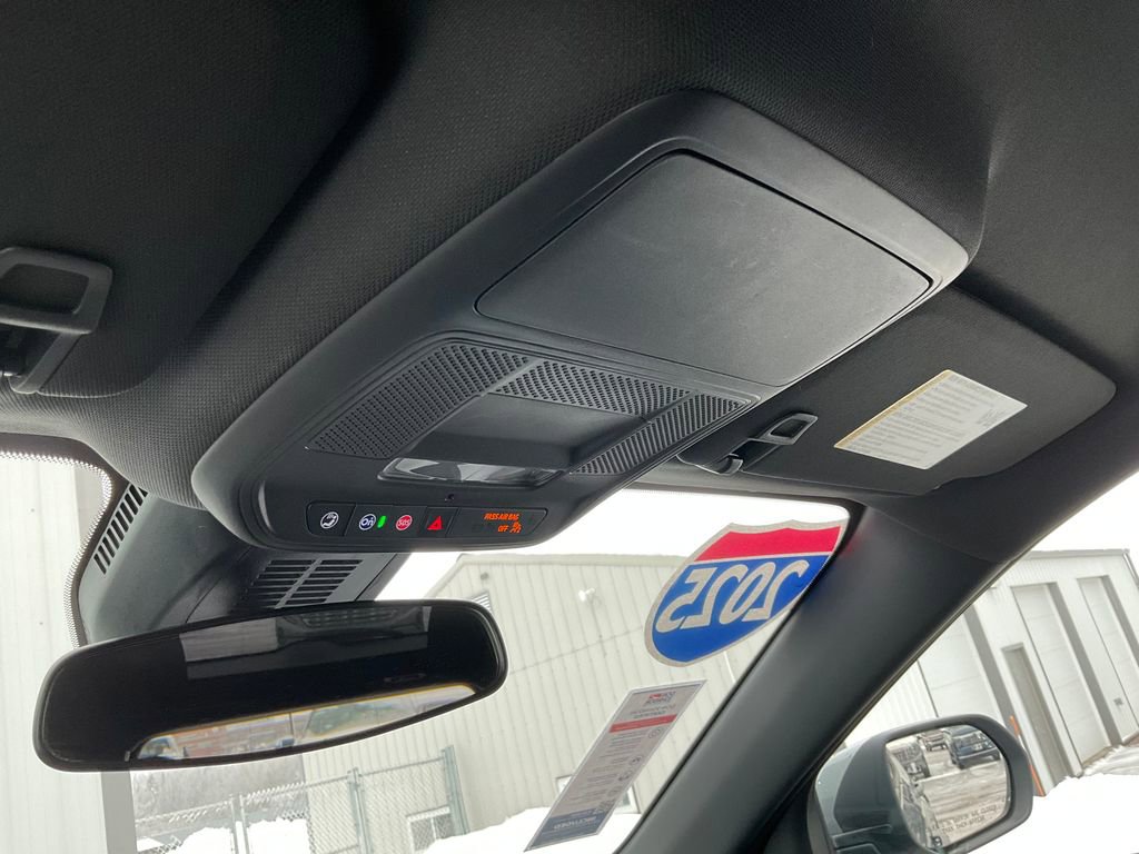 Used 2025 Chevrolet Equinox LT image 14