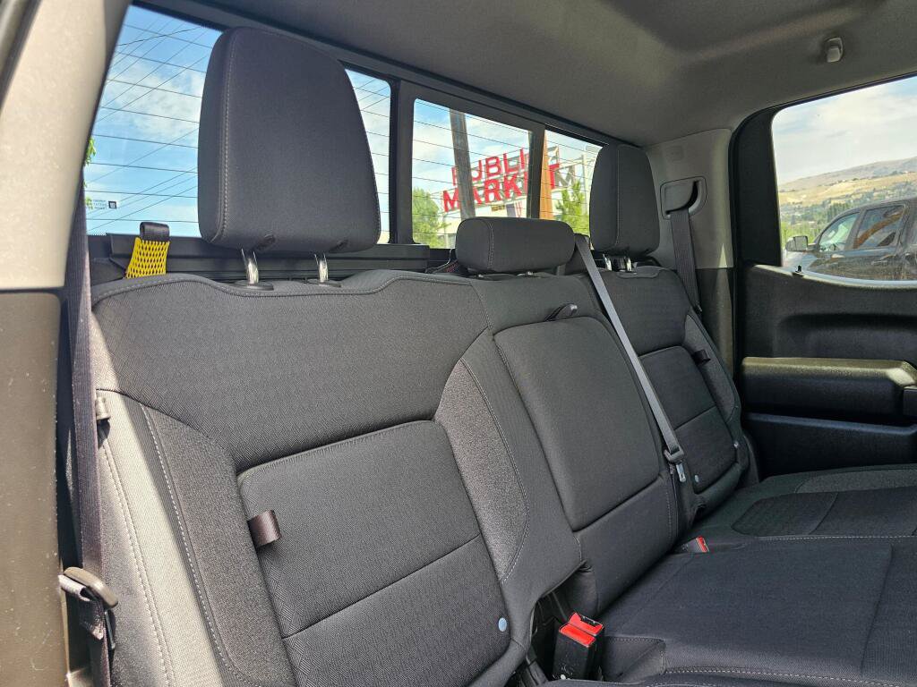 Used 2021 Chevrolet Silverado 1500 LT w/ Z71 Off-Road Package AWD/4WD image 13