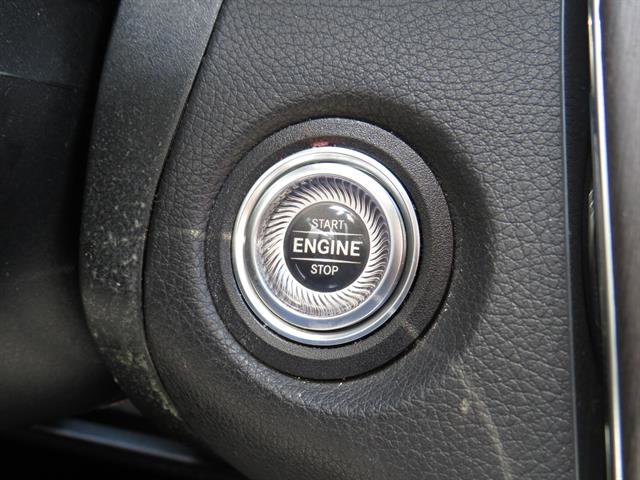 Used 2022 Mercedes-Benz GLC 300 4MATIC image 17