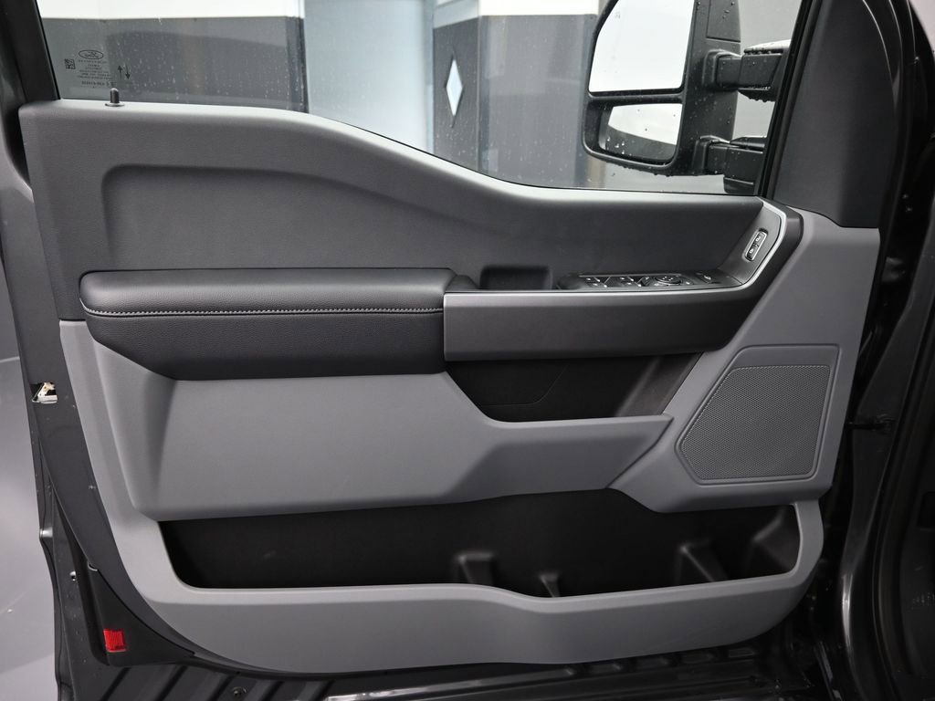 New 2026 Ford F250 XLT image 23