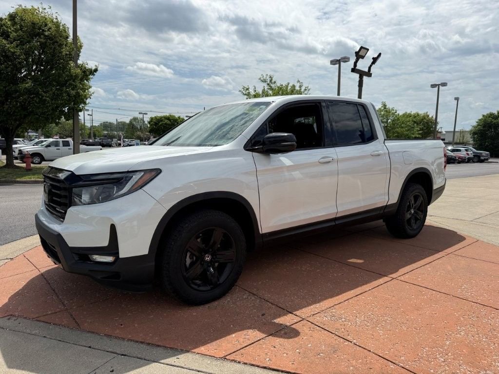 Used 2023 Honda Ridgeline Black Edition image 4