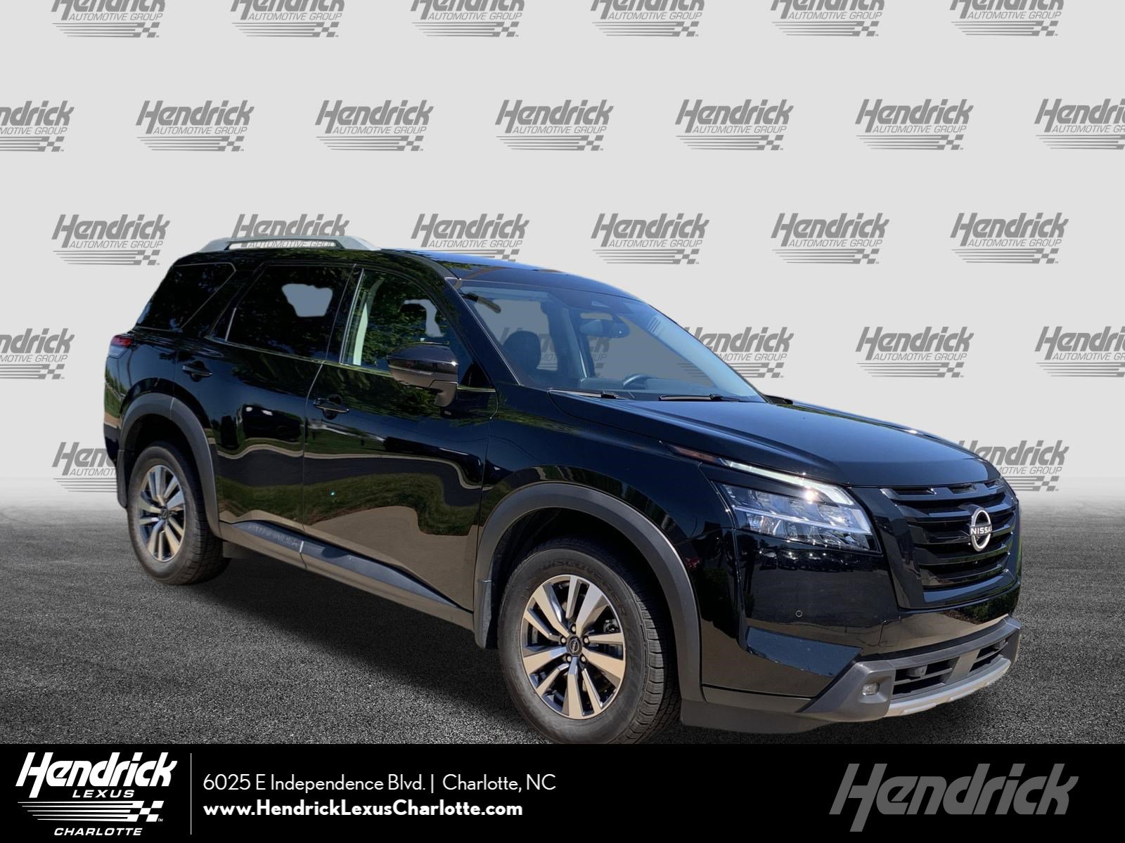Used 2022 Nissan Pathfinder SL w/ Lighting Package (N92) AWD/4WD video 1