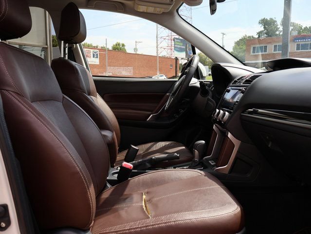 Used 2018 Subaru Forester 2.5i Touring AWD/4WD image 8