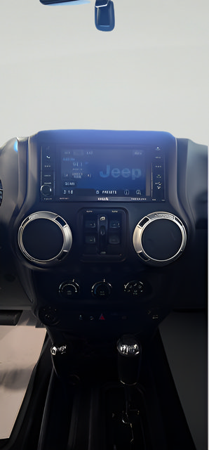 Used 2012 Jeep Wrangler Unlimited Sahara w/ Connectivity Group AWD/4WD image 16