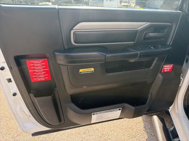 Used 2020 RAM 5500 Tradesman w/ Safety Group AWD/4WD image 11