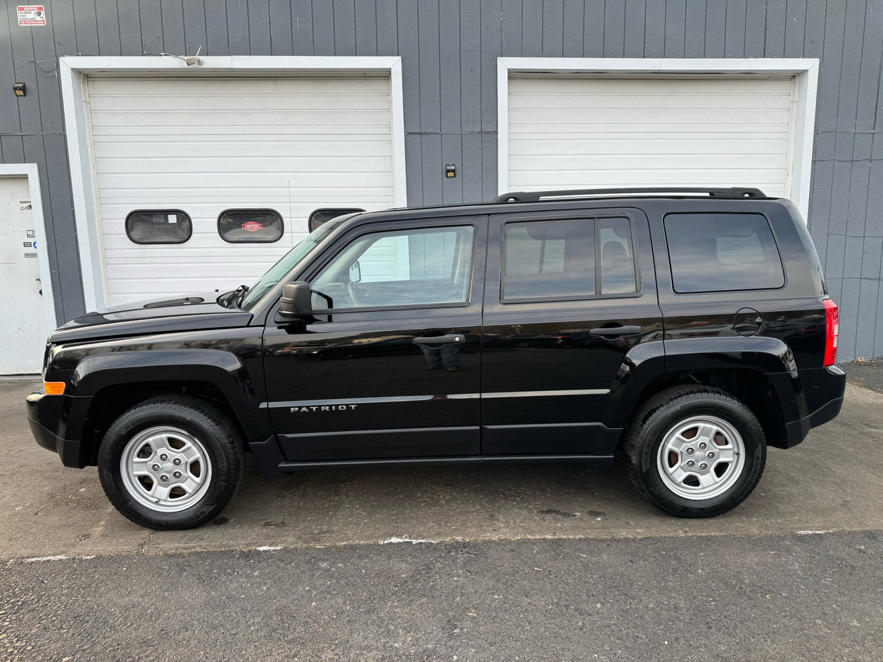 Used 2012 Jeep Patriot Sport image 7