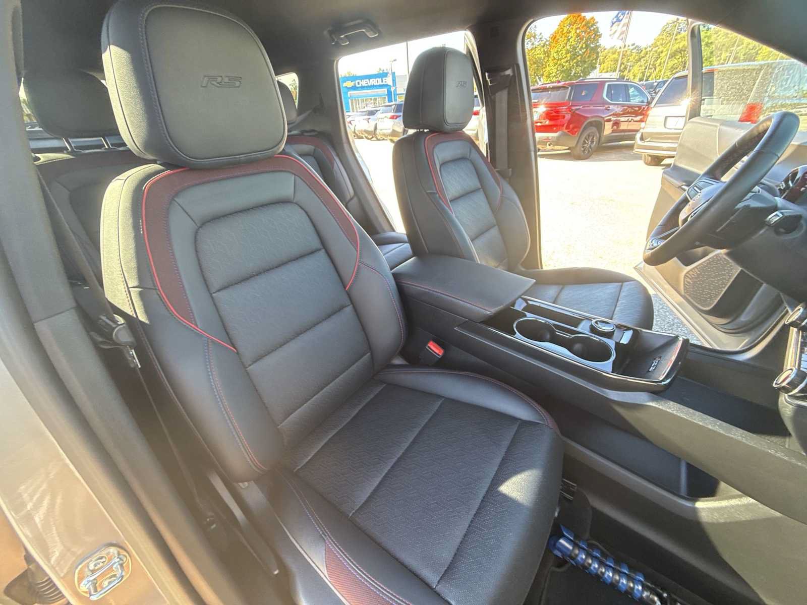 Certified 2025 Chevrolet Equinox RS AWD/4WD image 26