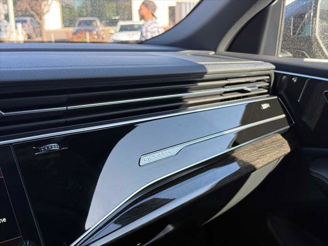 New 2025 Audi Q8 Premium Plus image 32