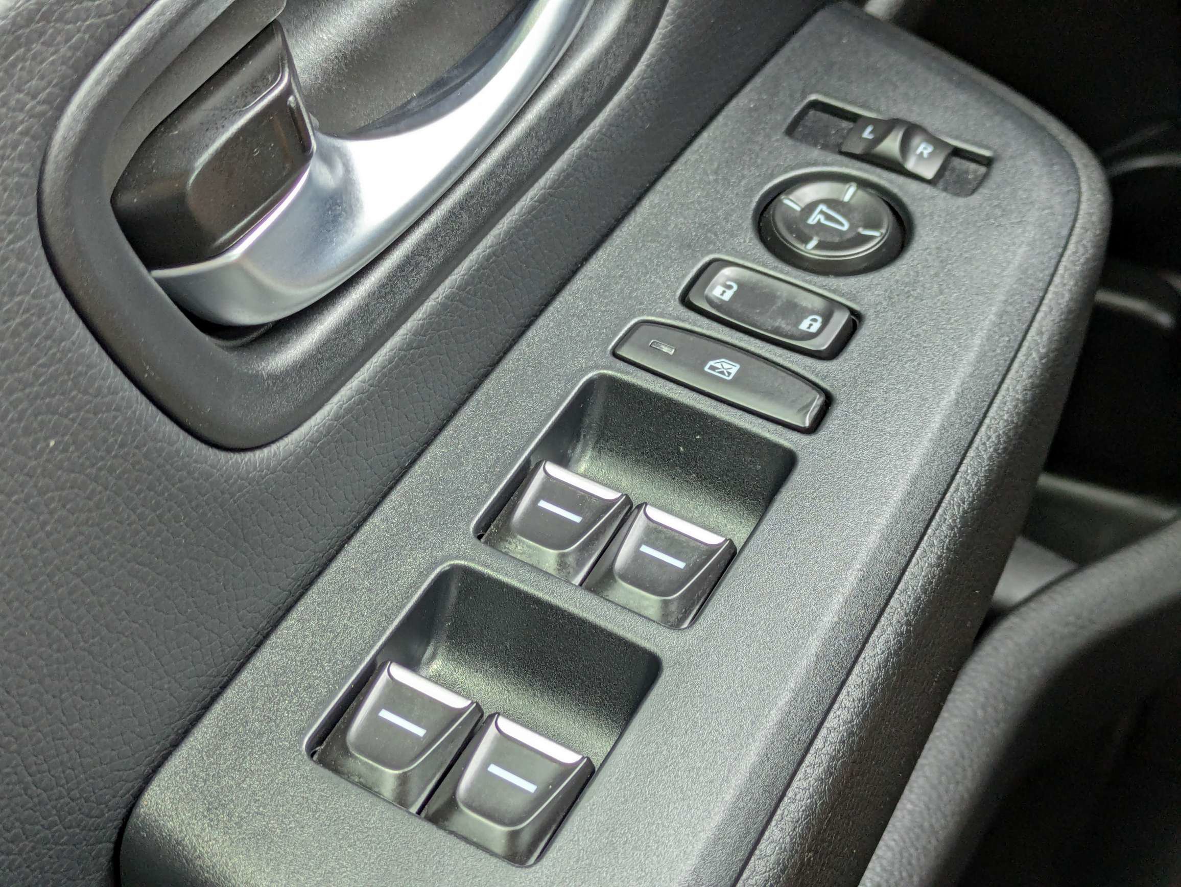 Used 2025 Honda Pilot Touring image 32