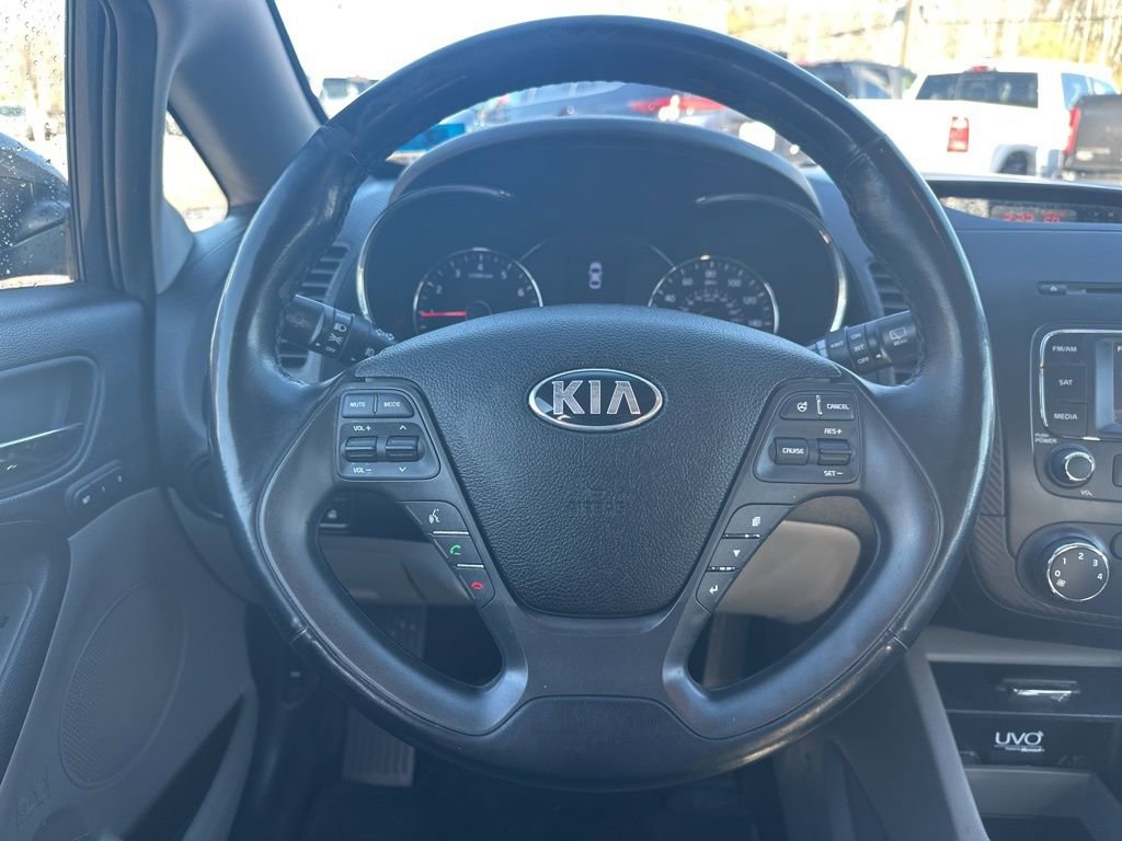 Used 2015 Kia Forte EX w/ EX Premium Package image 18