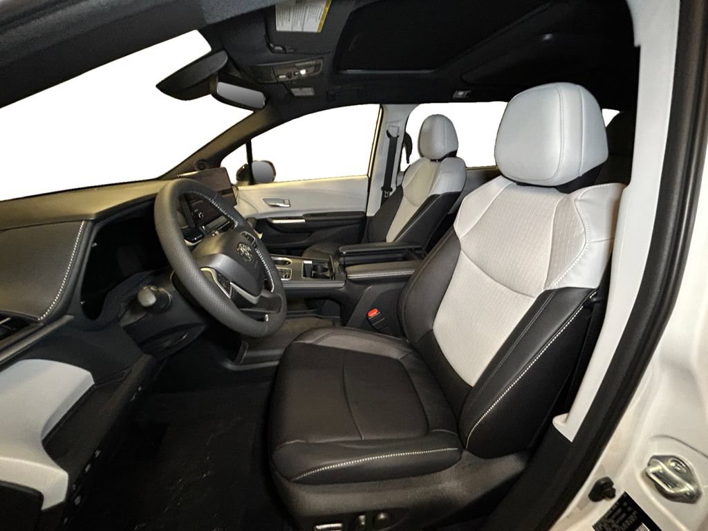 New 2026 Toyota Sienna XSE AWD/4WD image 9