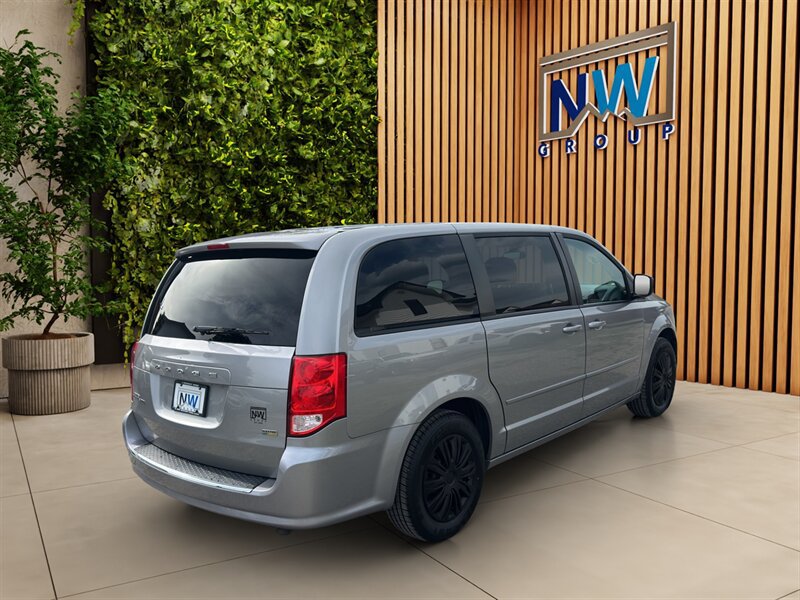 Used 2016 Dodge Grand Caravan SE w/ Quick Order Package 29E SE FWD image 22