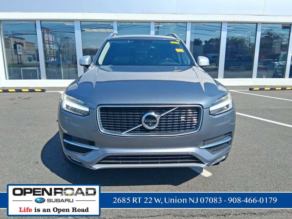 Used 2016 Volvo XC90 T6 Momentum image 2