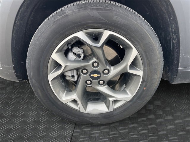 Used 2024 Chevrolet Trax LT w/ Driver Confidence Package image 14