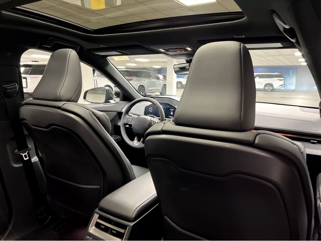 New 2026 Lexus ES 500e AWD/4WD image 22