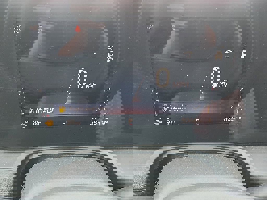 Used 2024 Buick Encore GX Avenir w/ Avenir Technology Package image 23