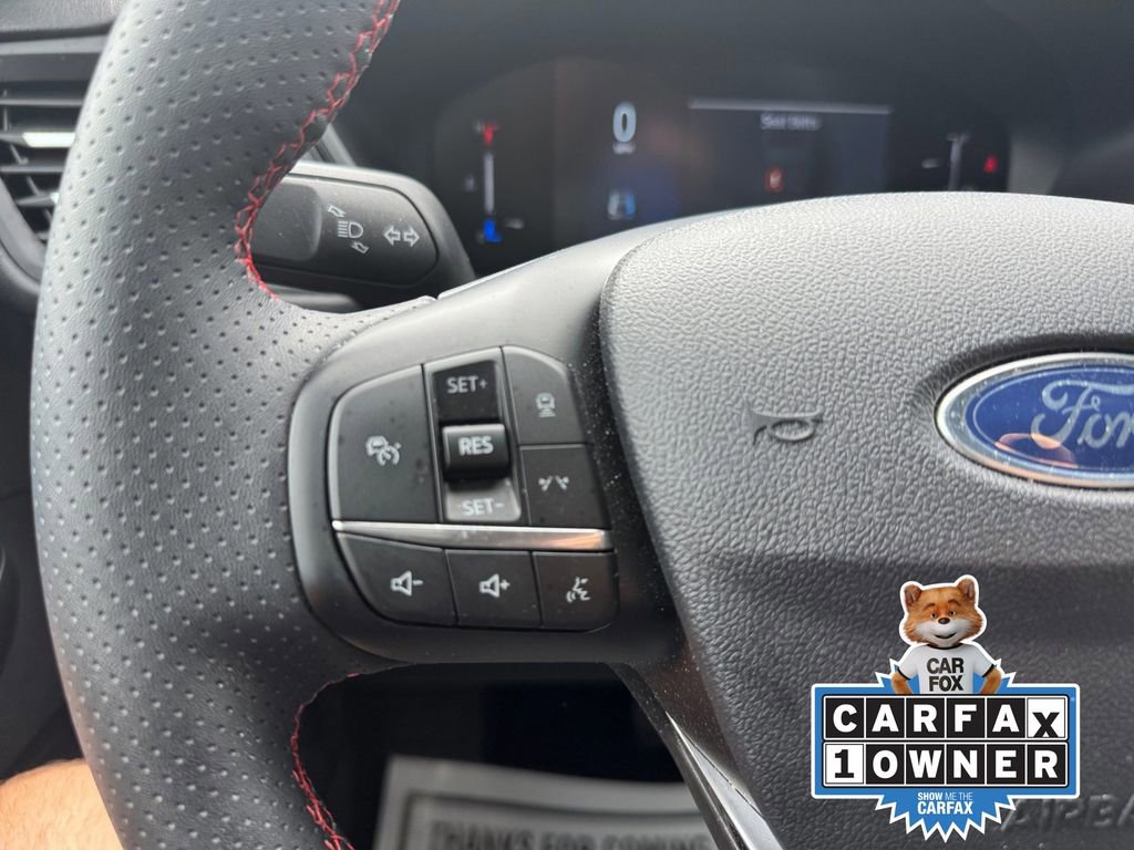 Certified 2025 Ford Escape ST-Line w/ Tech Pack #1 FWD image 32