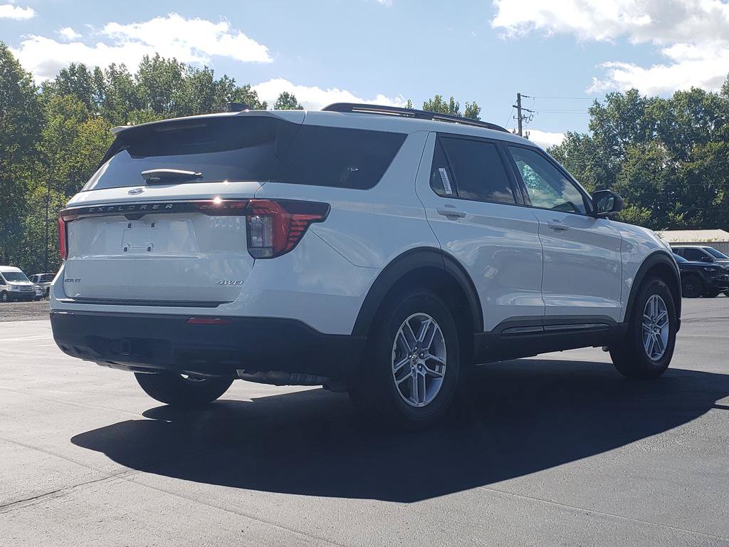 New 2026 Ford Explorer Active AWD/4WD image 4