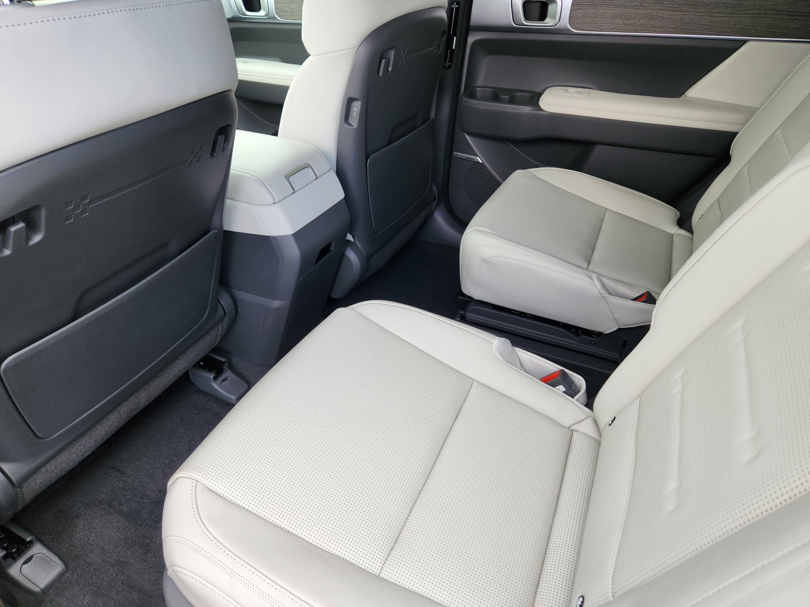 New 2026 Hyundai Santa Fe Calligraphy AWD/4WD image 12