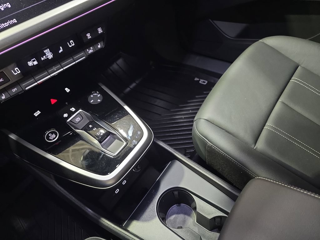 Used 2024 Audi Q4 e-tron Premium Plus AWD/4WD image 28