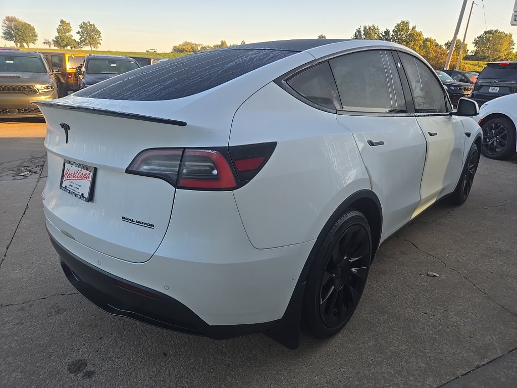 Used 2021 Tesla Model Y Long Range AWD/4WD image 33