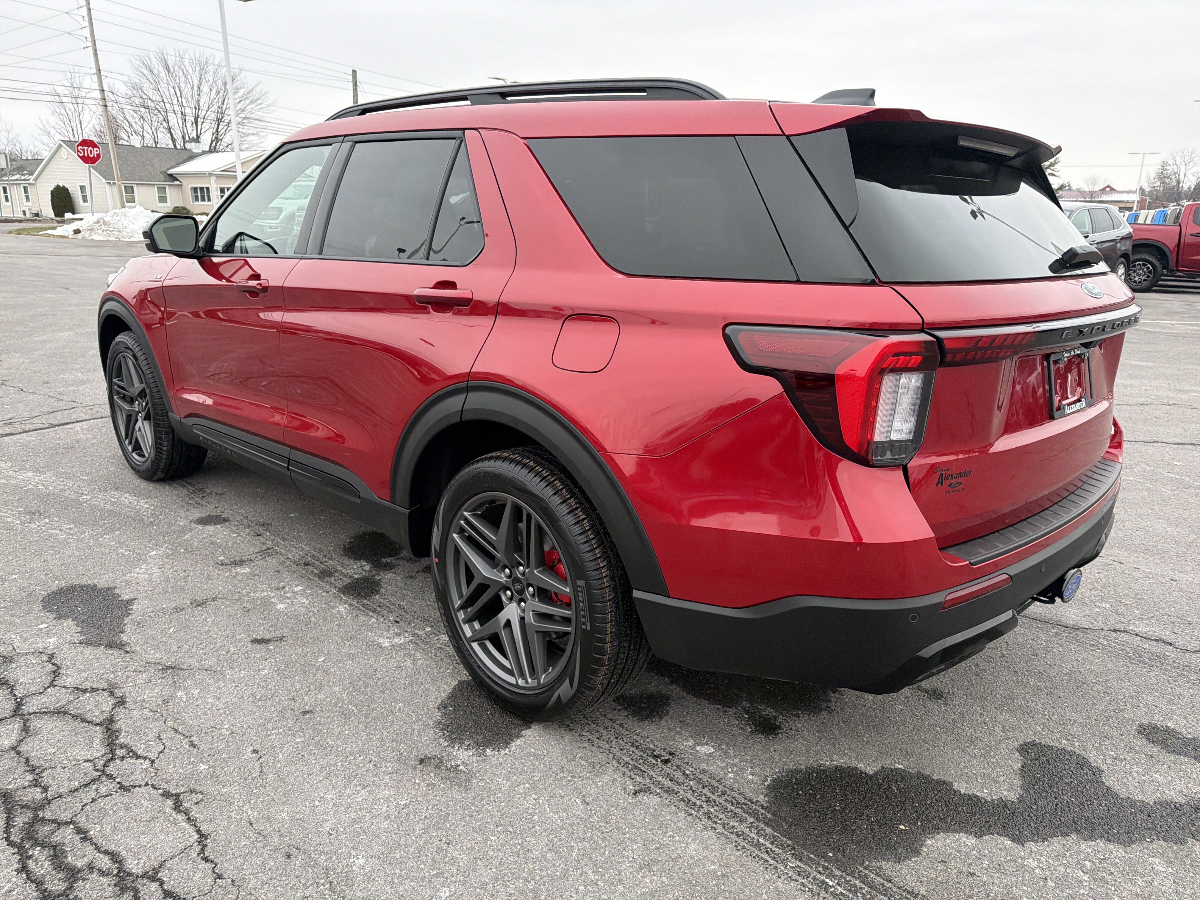 New 2026 Ford Explorer ST-Line w/ ST-Line Street Pack image 6