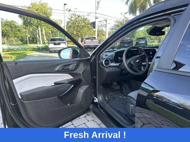 Used 2024 Chevrolet Trax LT FWD image 22