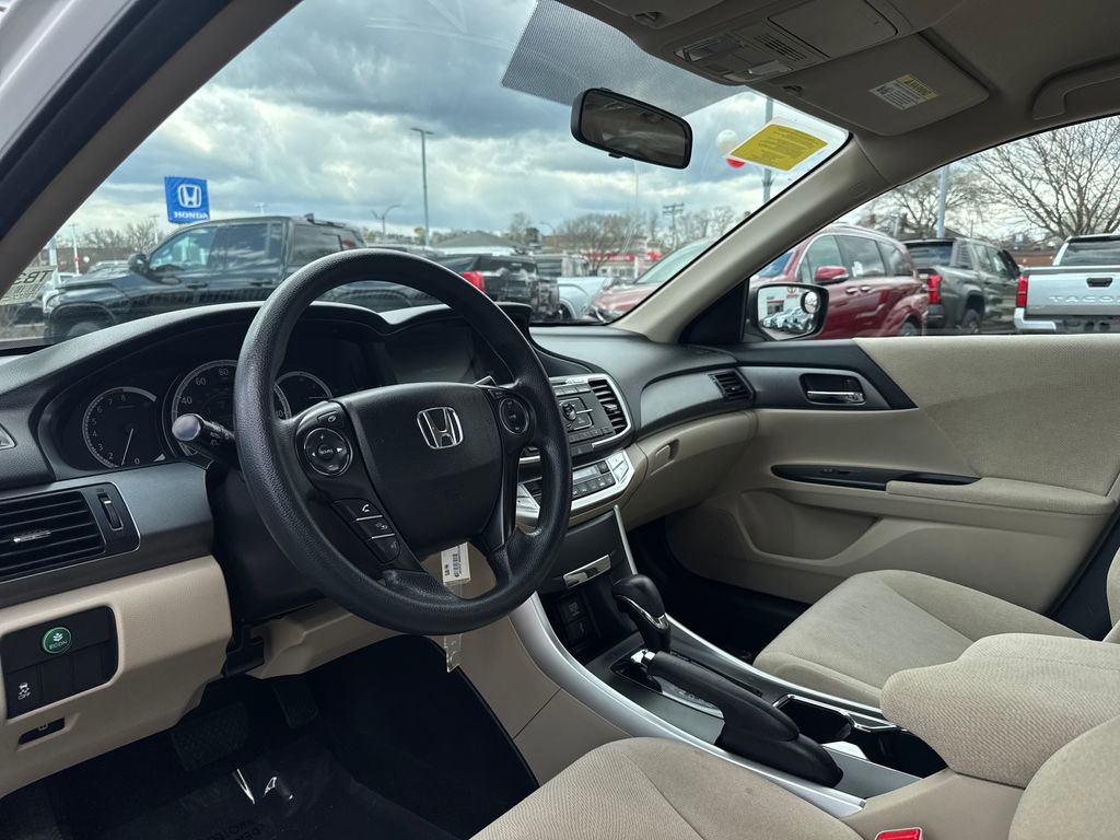 Used 2013 Honda Accord LX image 13