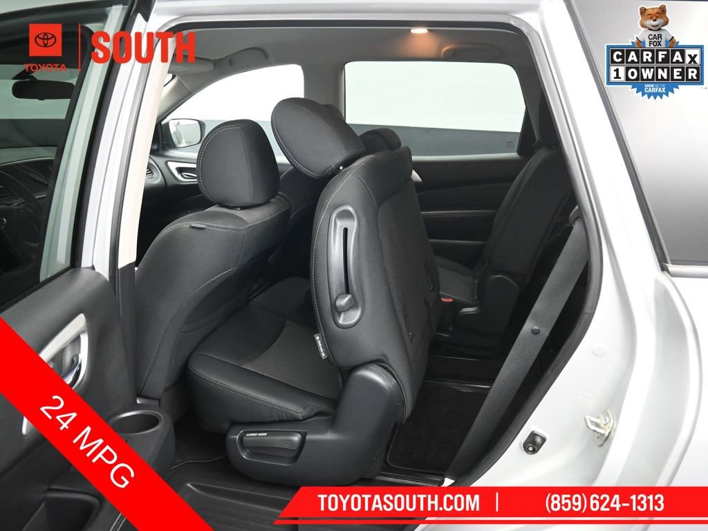 Used 2020 Nissan Pathfinder S AWD/4WD image 23