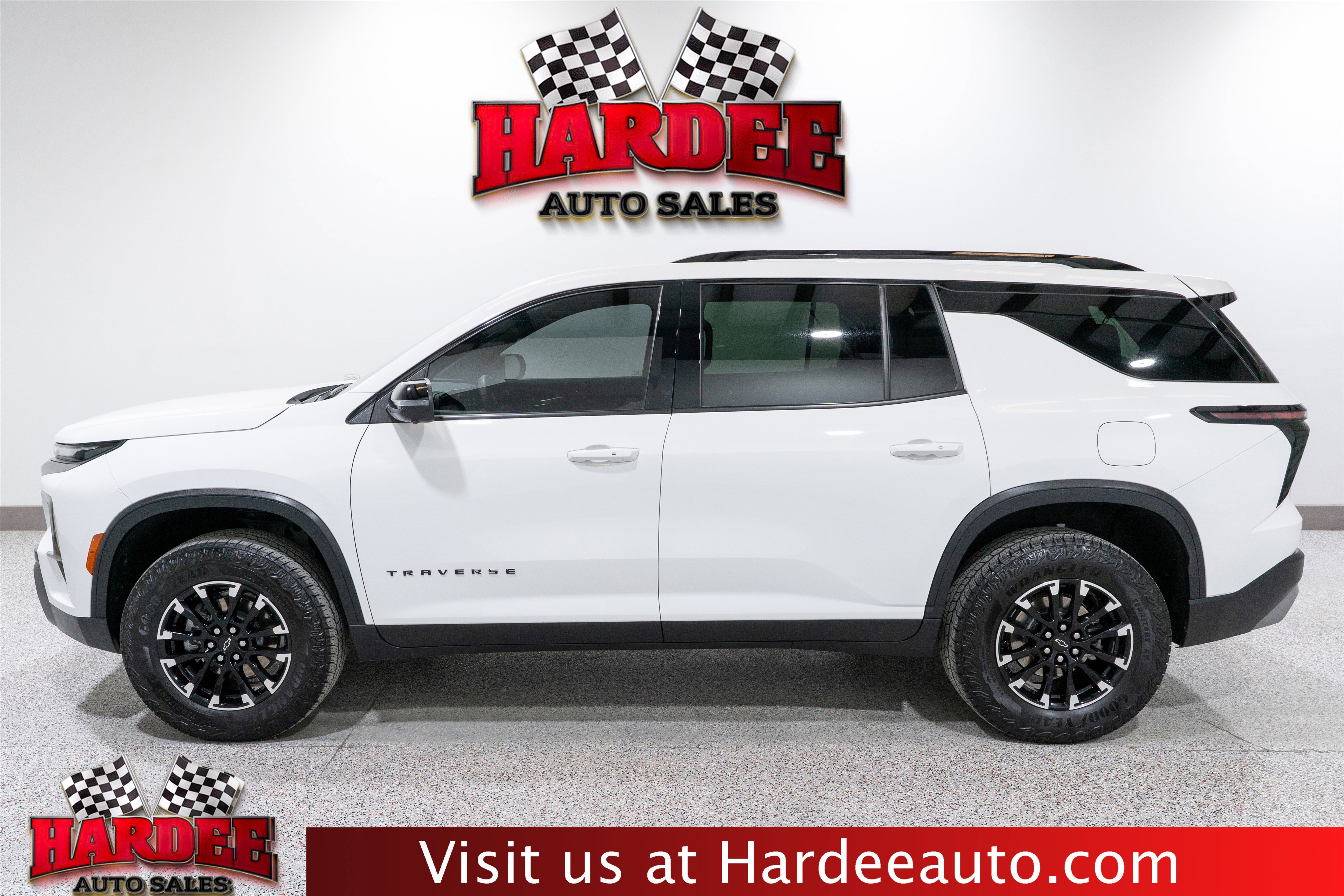 Used 2024 Chevrolet Traverse Z71